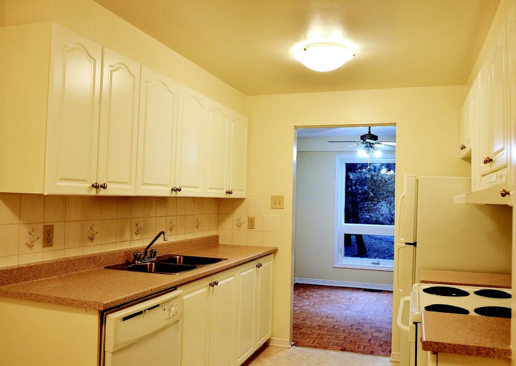 Aspen Village Townhomes | 1749 Aspenview Way, Orléans, ON K1C 6S4, Canada | Phone: (613) 424-1418