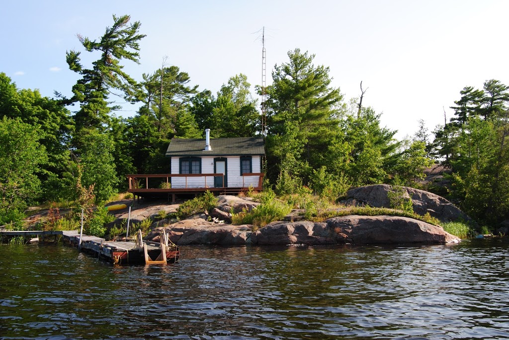 Key Marine Resort / Econo Gas Station | 2624 RR 1, HWY 69/400 @ Key River, Britt, ON P0G 1A0, Canada | Phone: (705) 383-2308