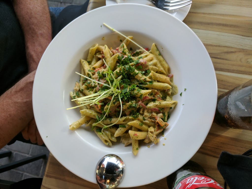 La Squadra - Restaurant Cuisine Italienne | 114 Rue Montcalm, Gatineau, QC J8X 2M2, Canada | Phone: (819) 525-4505