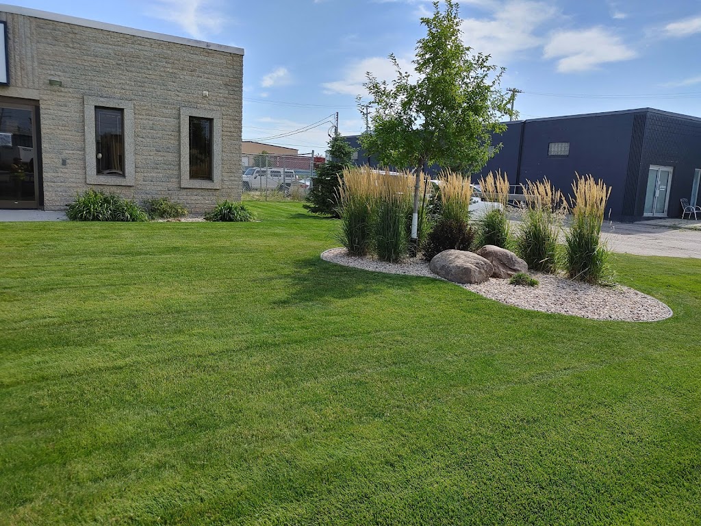 Leducs Snow Removal and Landscaping | 14 Miner Cove, Winnipeg, MB R2N 0B4, Canada | Phone: (204) 806-0697
