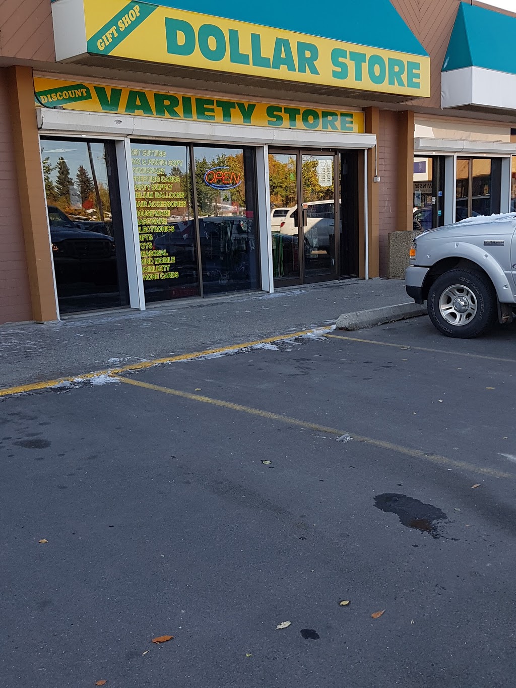 Dollar Store | store | 3525 26 Ave SE, Calgary, AB T2B 3M9, Canada | 4032931142 OR +1 403-293-1142
