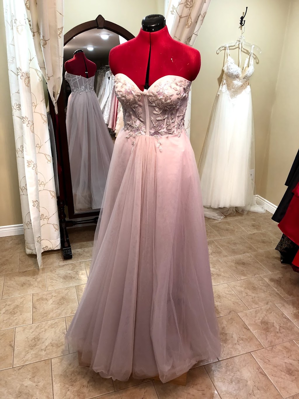 Dawn-Anns Bridal & Alterations | 135 Janice Ave, Moncton, NB E1A 0C5, Canada | Phone: (506) 852-4480