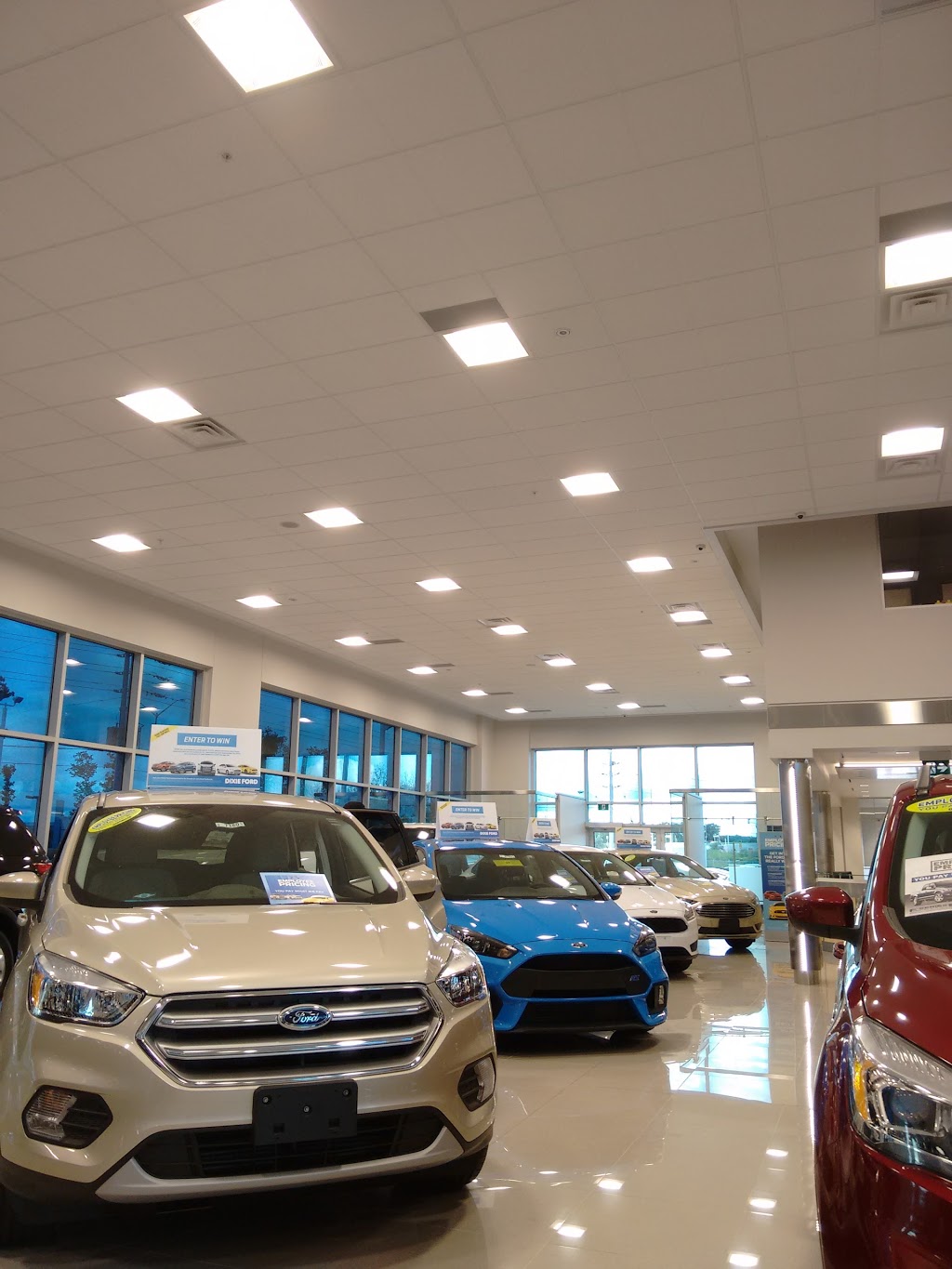 Dixie Ford Sales | 5495 Dixie Rd, Mississauga, ON L4W 1E6, Canada | Phone: (905) 629-1300