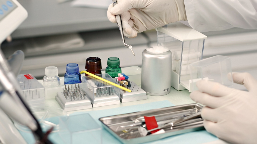 Simon Fraser Dental Centre | 8960 University High St #140, Burnaby, BC V5A 4Y6, Canada | Phone: (604) 267-3368