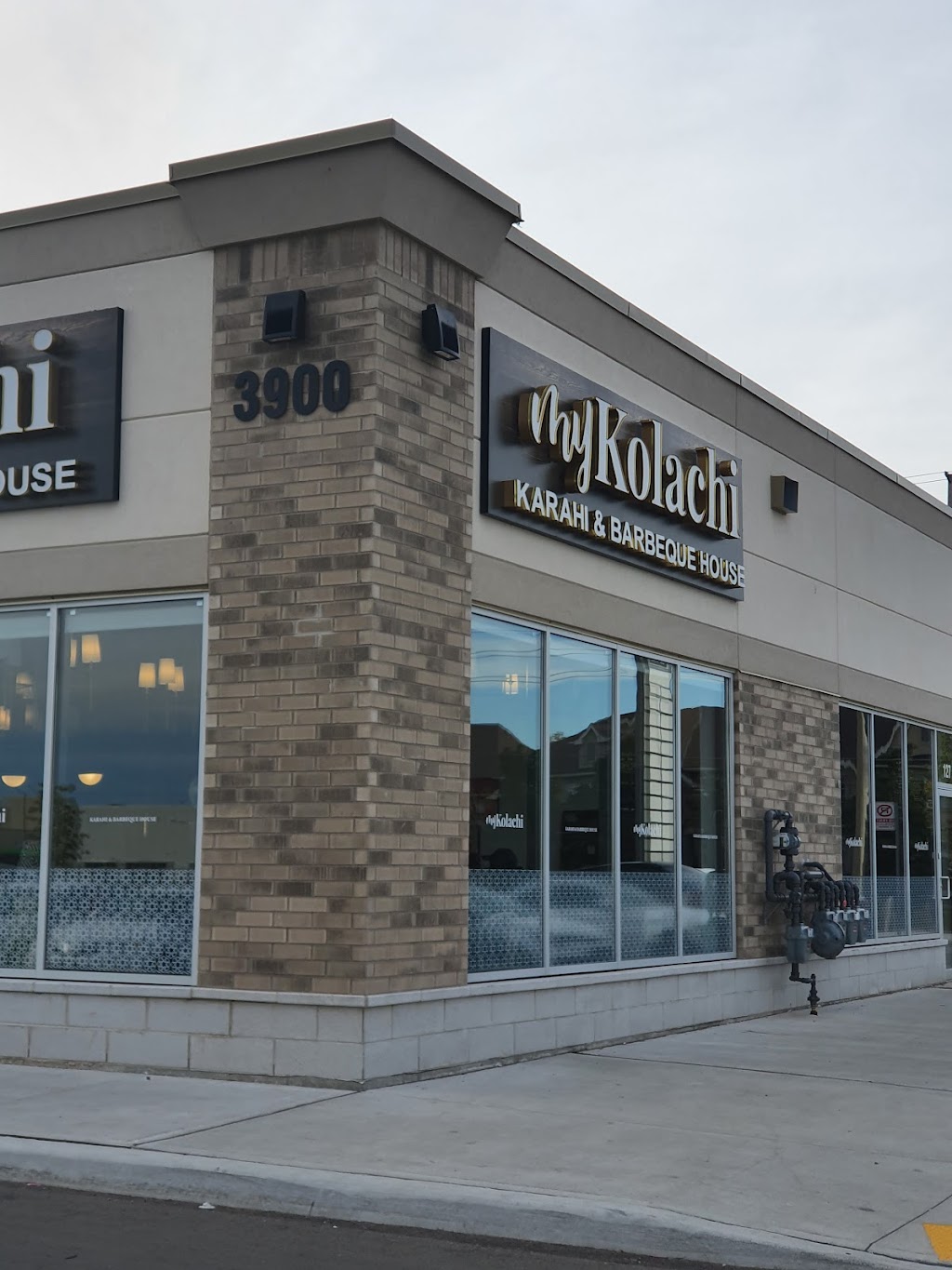 MyKolachi Karahi & BBQ House | 3900 Eglinton Ave W unit 126, Mississauga, ON L5M 7N4, Canada | Phone: (905) 569-3900