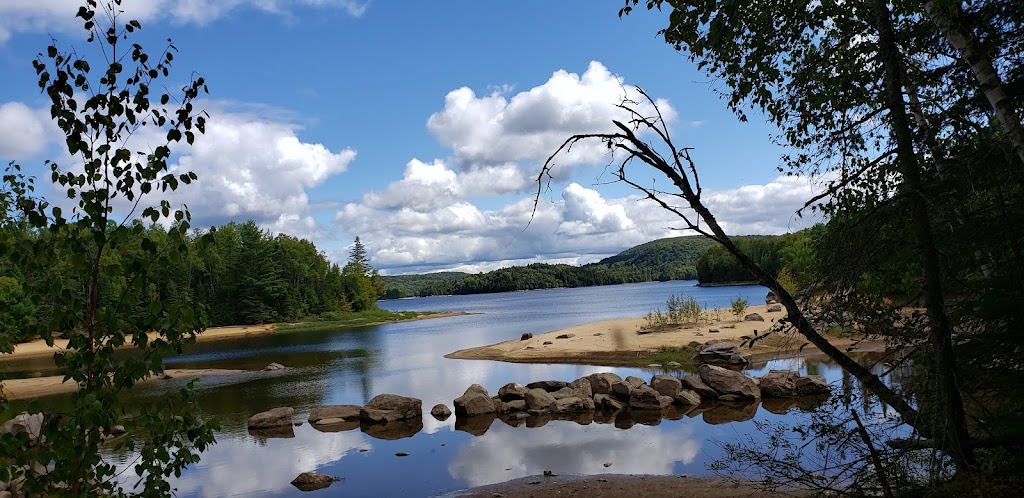 Parc régional Kiamika - Bureau daccueil | 1850 Bd Fernand Lafontaine, Rivière-Rouge, QC J0T 1T0, Canada | Phone: (819) 278-5402
