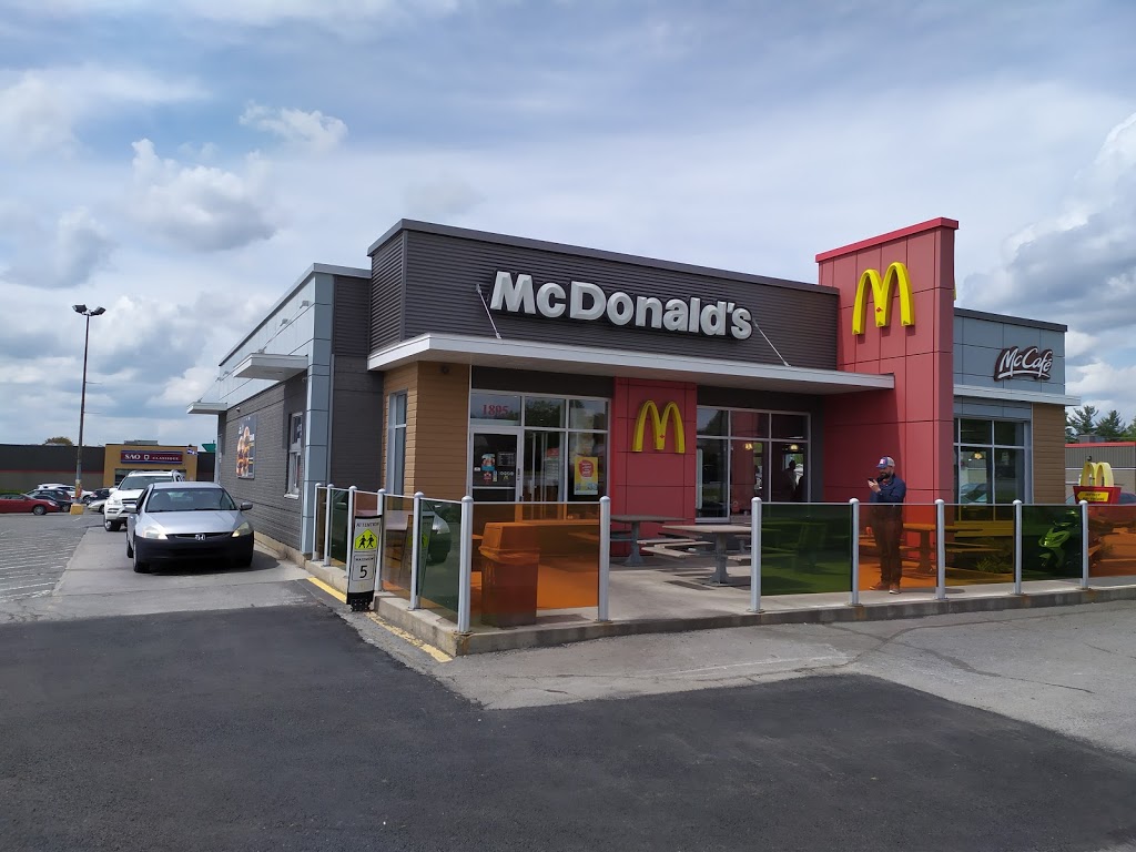 McDonalds | 1895 Rue Bilodeau, Plessisville, QC G6L 3N7, Canada | Phone: (819) 362-6550