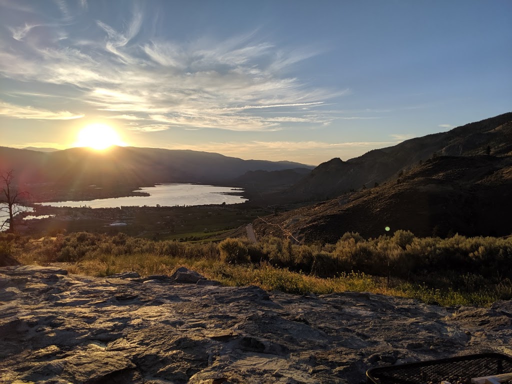 The Look Out | 130 Hallis Rd, Osoyoos, BC V0H 1V6, Canada | Phone: (250) 485-7082