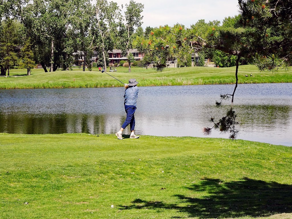 Broadmoor Public Golf Course | 2100 Oak St, Sherwood Park, AB T8A 0V9, Canada | Phone: (780) 467-7373
