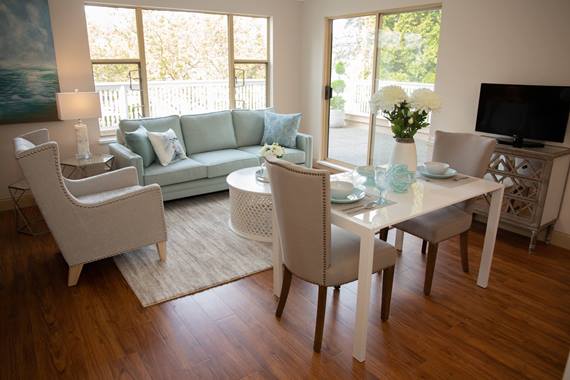 Whitecliff | 15501 16 Ave, Surrey, BC V4A 9M5, Canada | Phone: (604) 538-7227