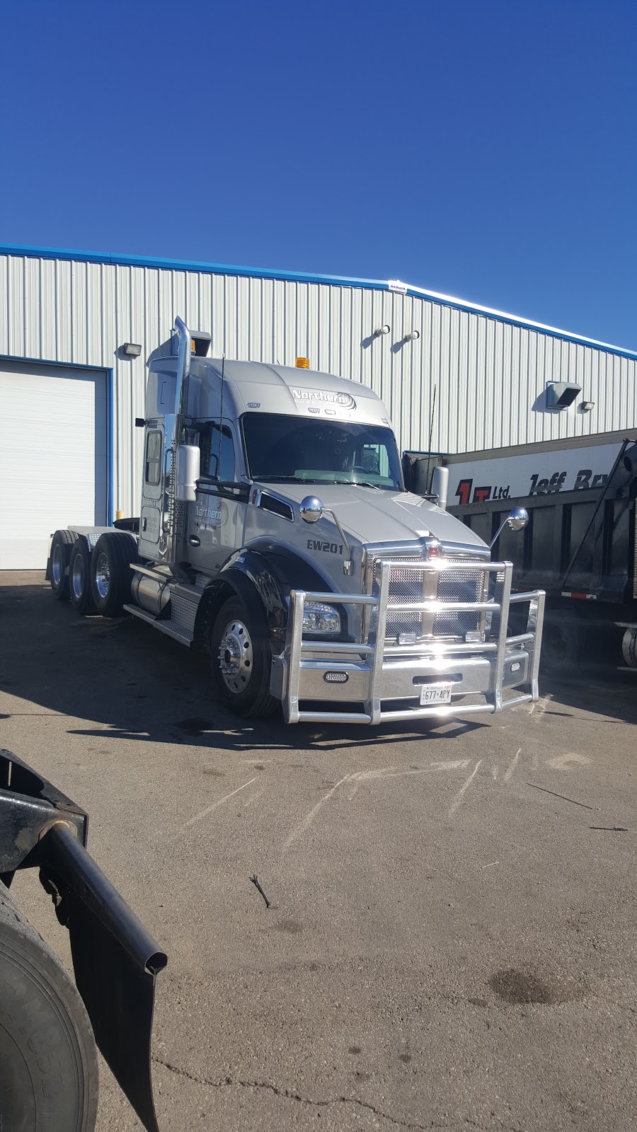 Orangeville Truck Centre | 19 French Dr, Mono, ON L9W 5W1, Canada | Phone: (519) 940-8212