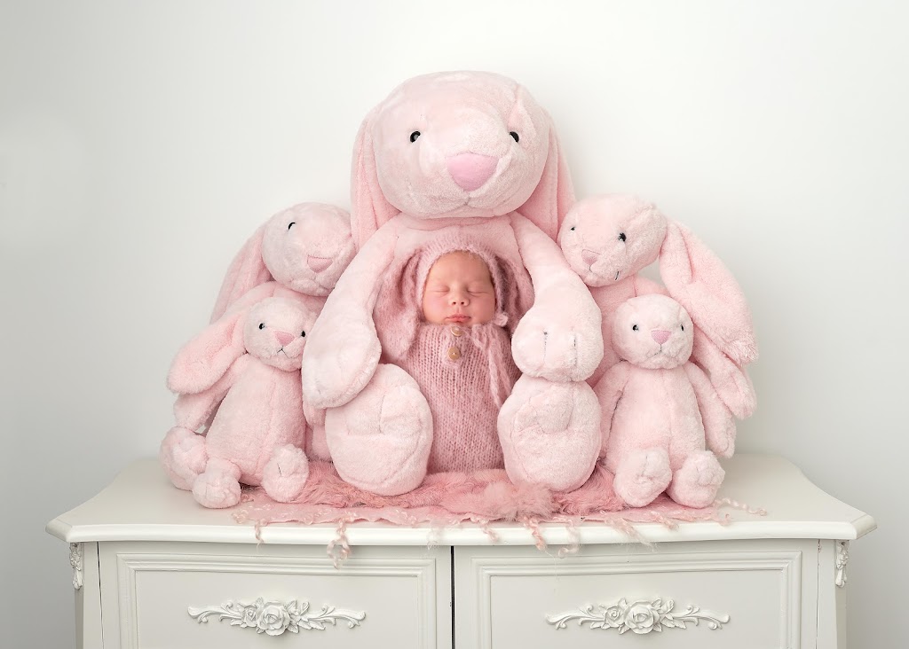 Bonnie Cameron Photography | 60 Stadaconna St, Arnprior, ON K7S 1C6, Canada | Phone: (613) 880-9245