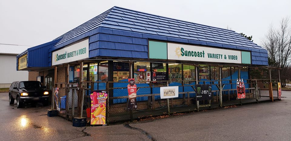 Suncoast Variety | 80 Suncoast Dr E, Goderich, ON N7A 4H7, Canada | Phone: (519) 524-2344