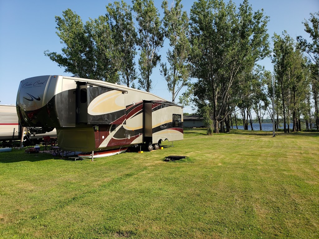 Whitewater Lake Park | 535 Laurier St W, Azilda, ON P0M 1B0, Canada | Phone: (705) 983-5609