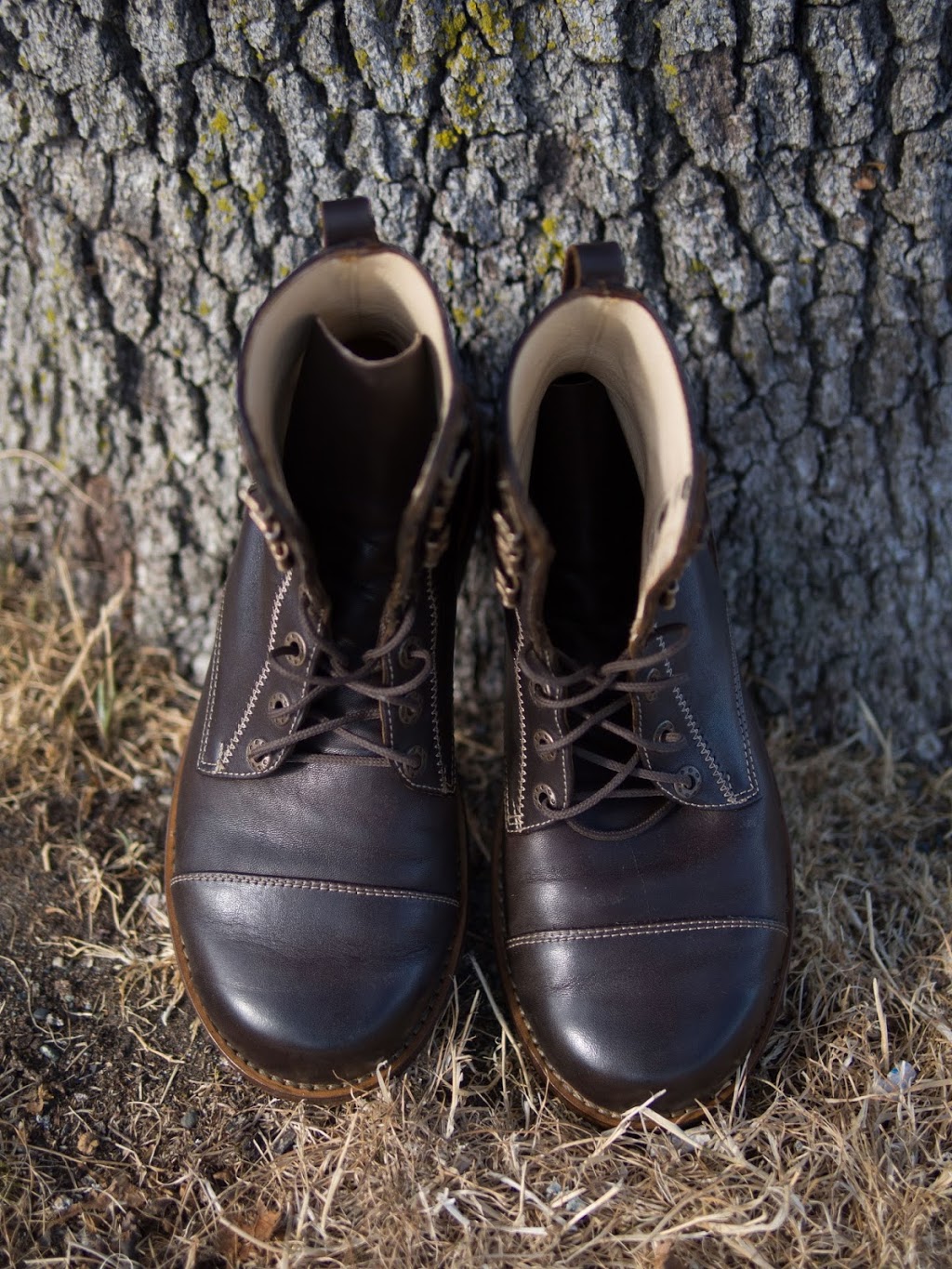 Bao Shoemaker | 2672 Shelbourne St, Victoria, BC V8R 4L9, Canada | Phone: (250) 213-3282