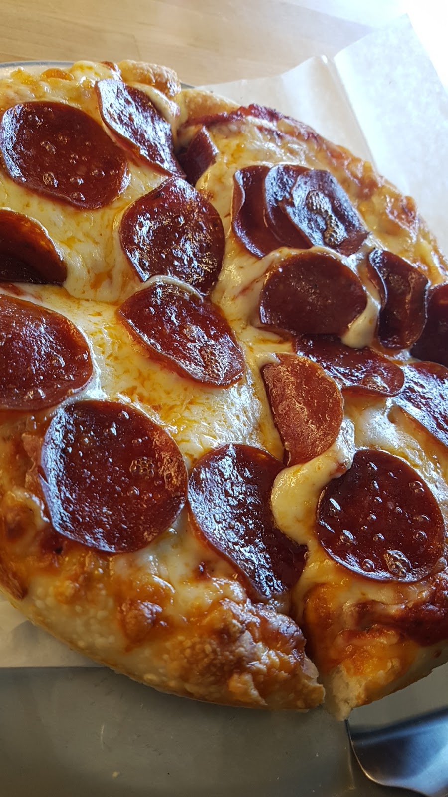 Bravo Pizza | 200 Southridge Dr Unit 253, Okotoks, AB T1S 0N8, Canada | Phone: (403) 938-1565