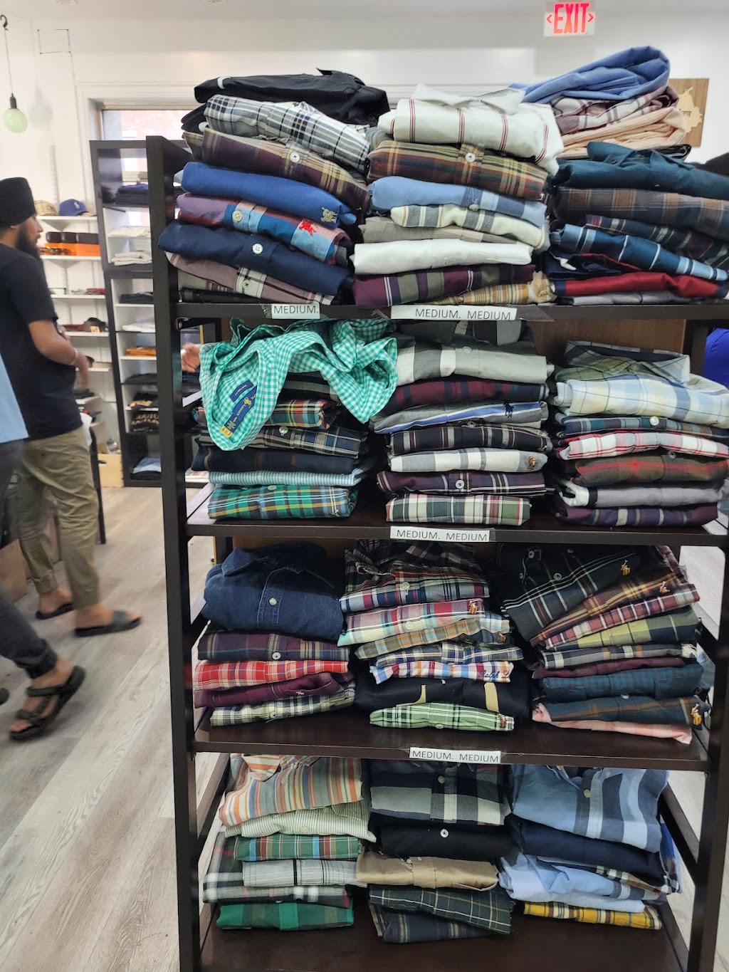 The Closet | 136 Inspire Blvd, Brampton, ON L6R 0B3, Canada | Phone: (647) 770-3305