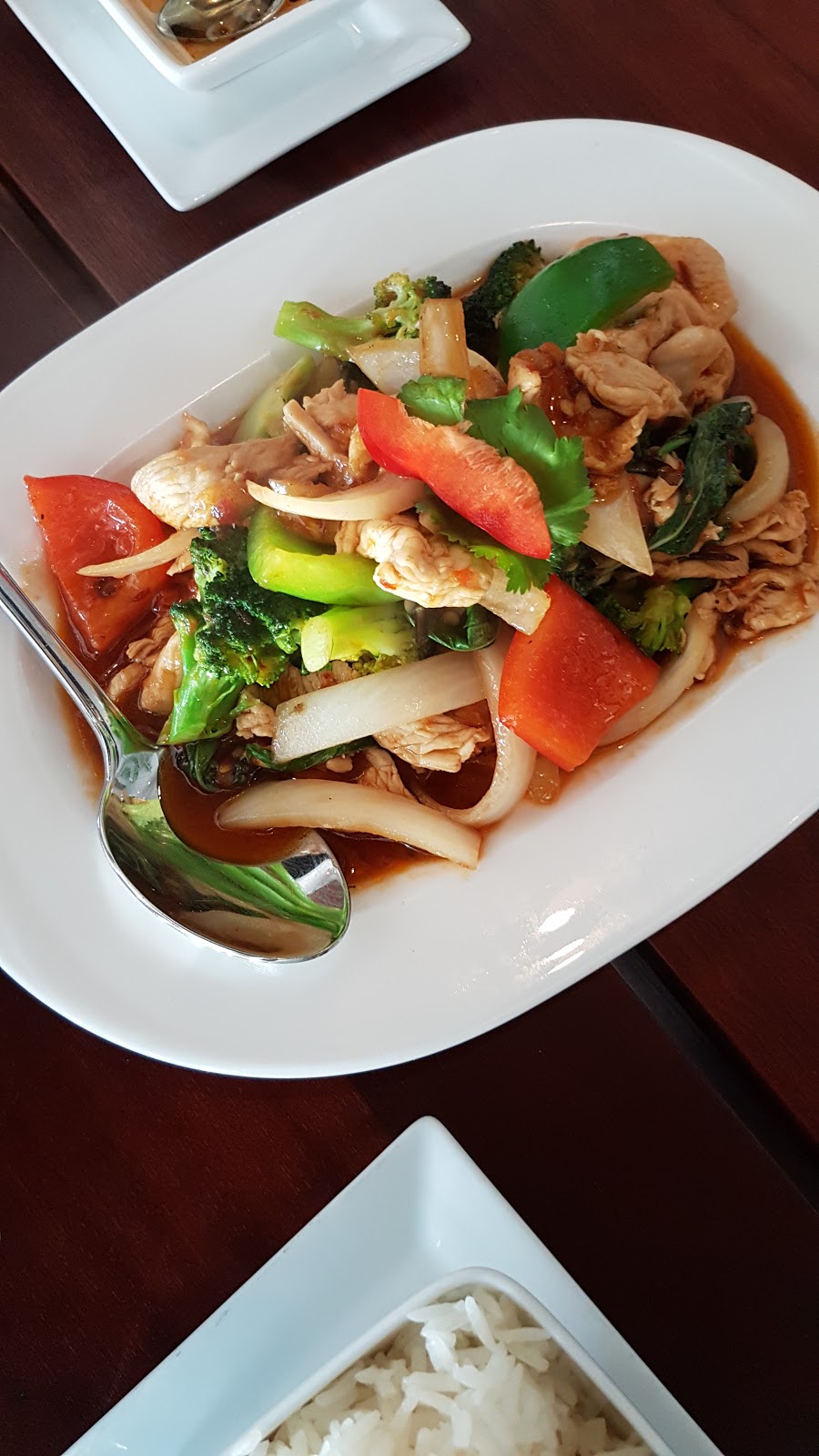 Thai Smile | 2520 Postmaster Dr, Oakville, ON L6M 5A8, Canada | Phone: (905) 465-9199
