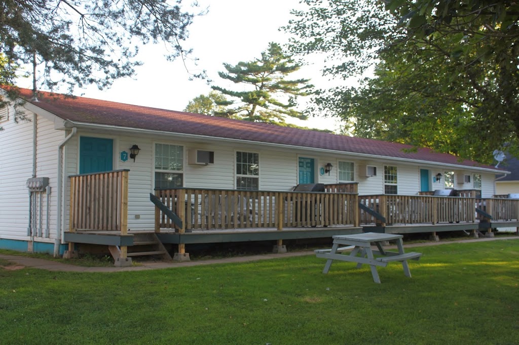 Lanes Riverhouse Inn & Cottages | 33 Brook St, Montague, PE C0A 1R0, Canada | Phone: (902) 838-2433