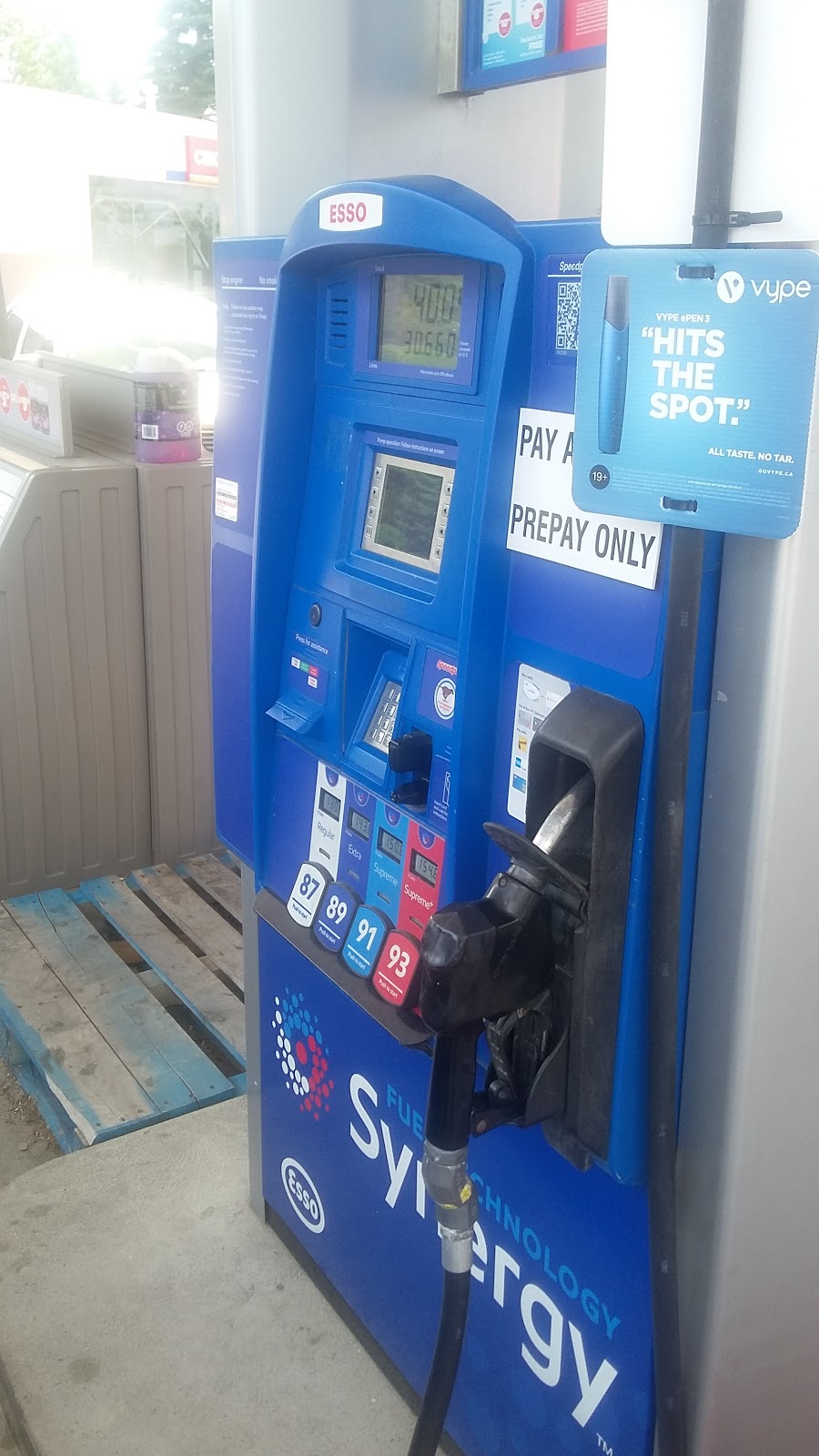 Esso | 2 Bryne Dr, Barrie, ON L4N 9Y4, Canada | Phone: (705) 735-0089