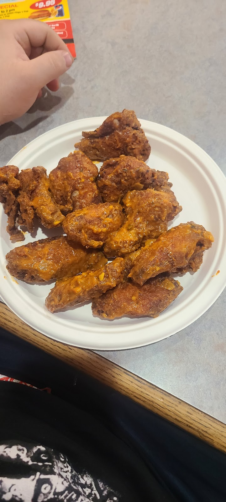 Ring A Wing | 184 Sunset Dr, St Thomas, ON N5R 3B9, Canada | Phone: (519) 207-3001