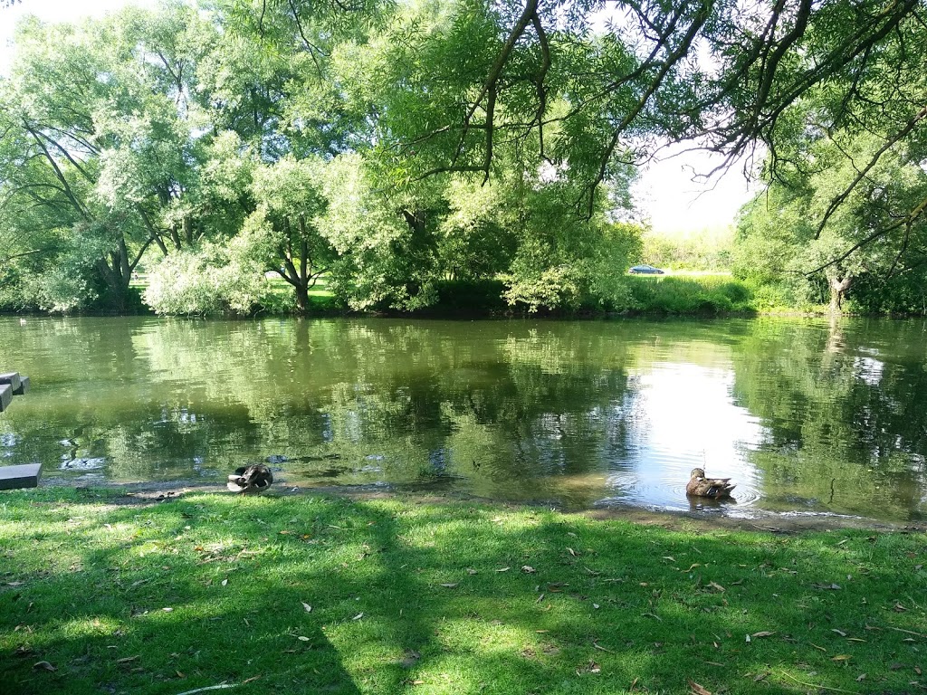 Marie Curtis Park | 2 Forty Second St, Etobicoke, ON M8W 3P2, Canada | Phone: (416) 392-2489