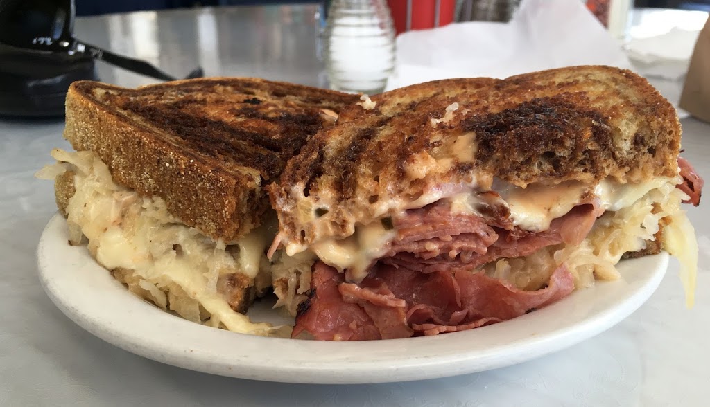 Cynthias Cornerstone Cafe | MB-317, Brokenhead, MB R0E 1W0, Canada | Phone: (204) 265-3456
