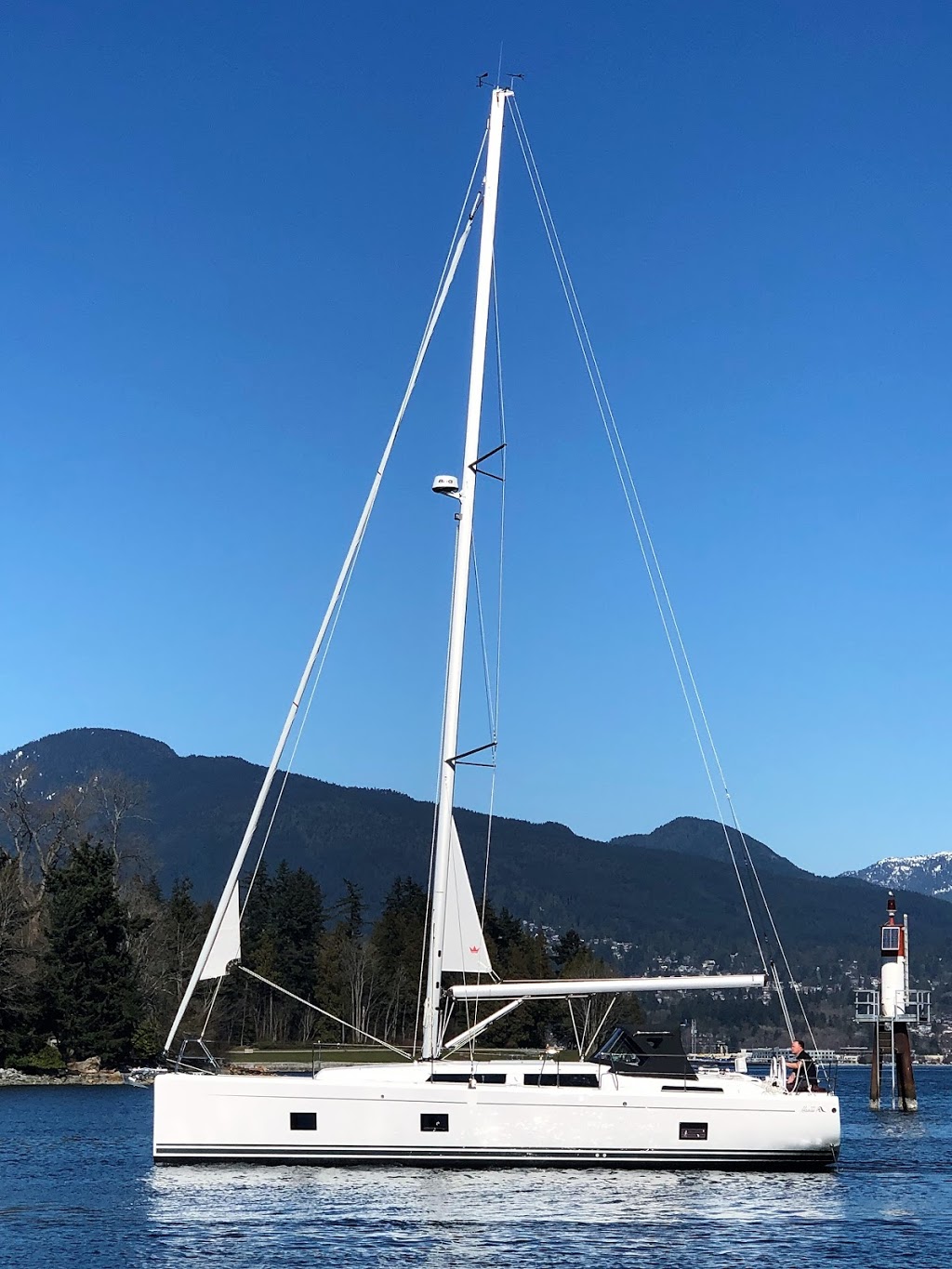 Freedom Marine Yacht Sales (Sidney) | 9835 Seaport Pl Unit 1D, Sidney, BC V8L 4X3, Canada | Phone: (250) 940-9060