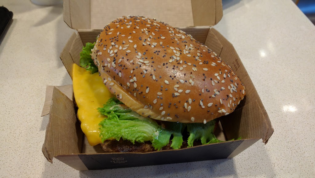 McDonalds | 610 Avenue Saint-Charles, Vaudreuil-Dorion, QC J7V 8H2, Canada | Phone: (450) 510-0500