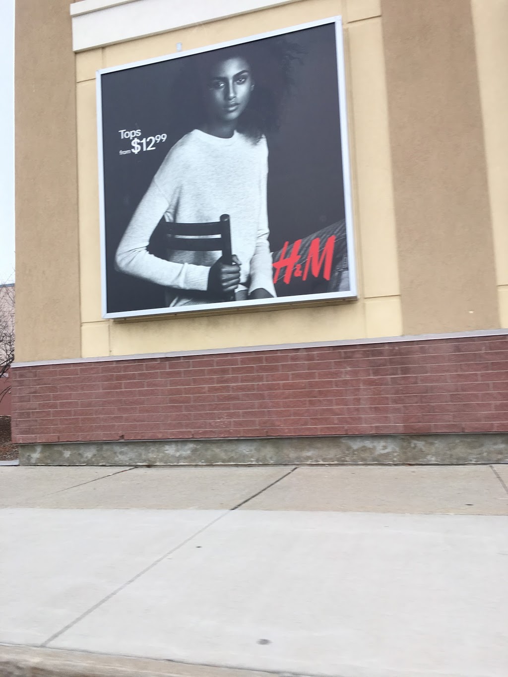 H&M | 355 Hespeler Rd, Cambridge, ON N1R 6B3, Canada | Phone: (855) 272-7007