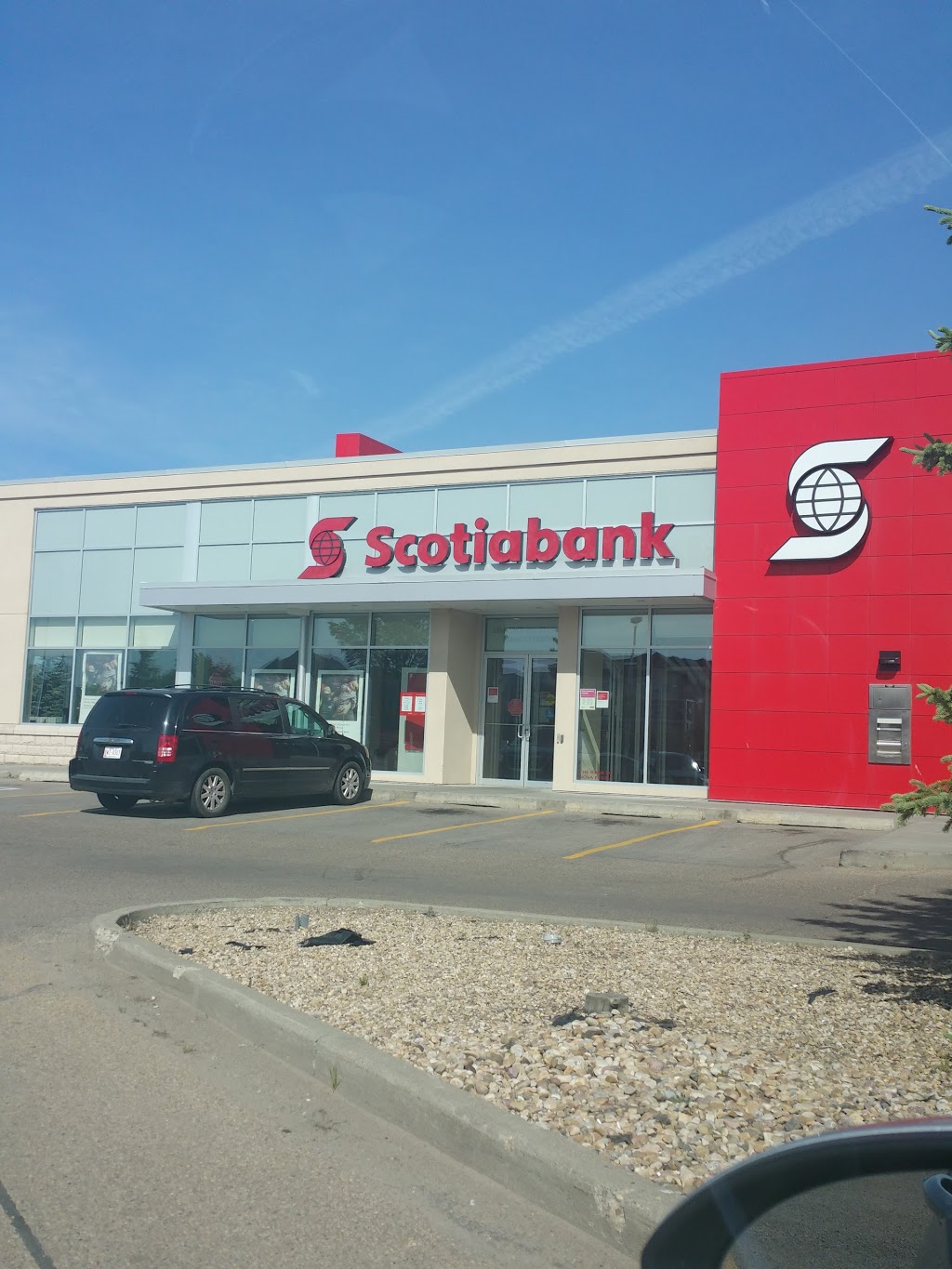 banks in edmonton