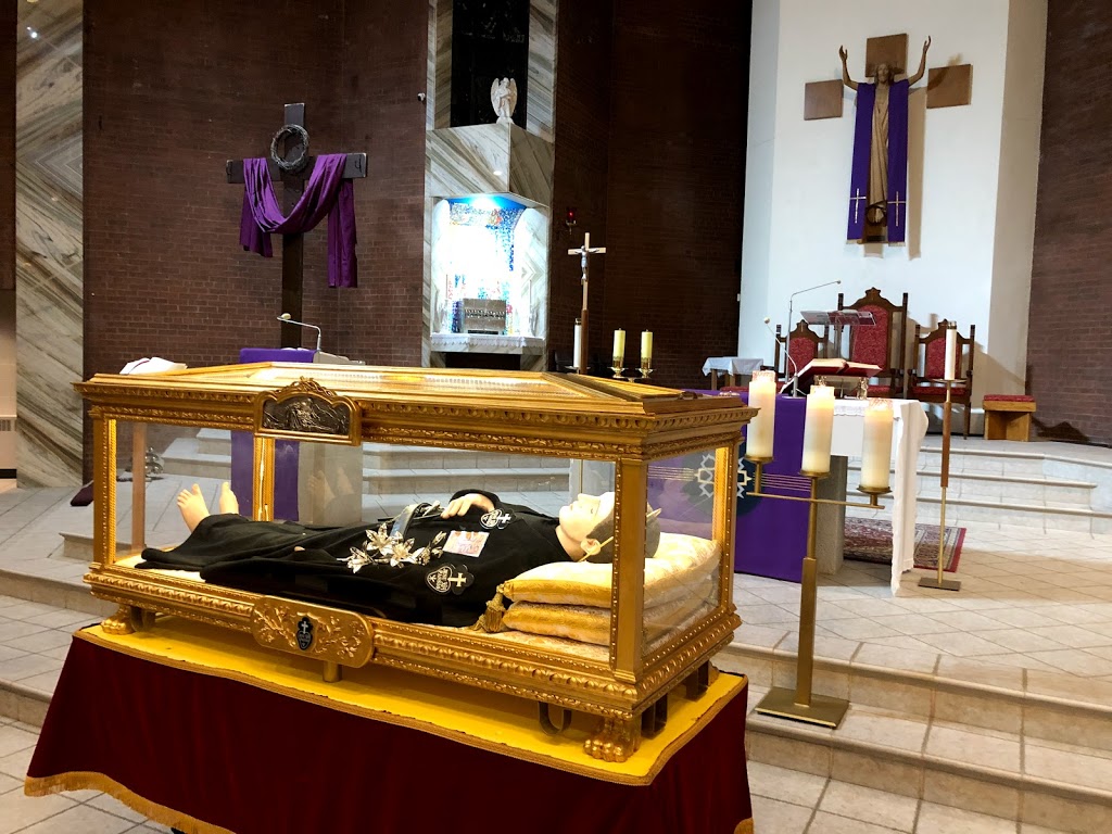 Holy Angels Roman Catholic Church | 61 Jutland Rd, Etobicoke, ON M8Z 2G6, Canada | Phone: (416) 255-1691