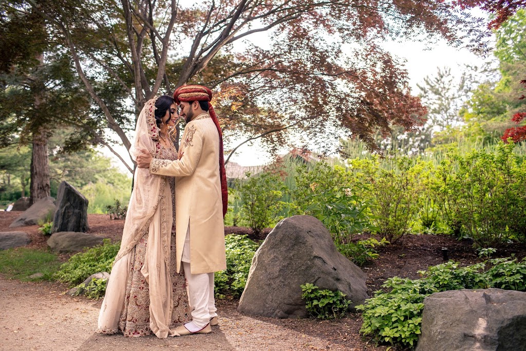 Photography by Haris | 510 Windfields Farm Dr W, Oshawa, ON L1L 0L9, Canada | Phone: (647) 832-7506