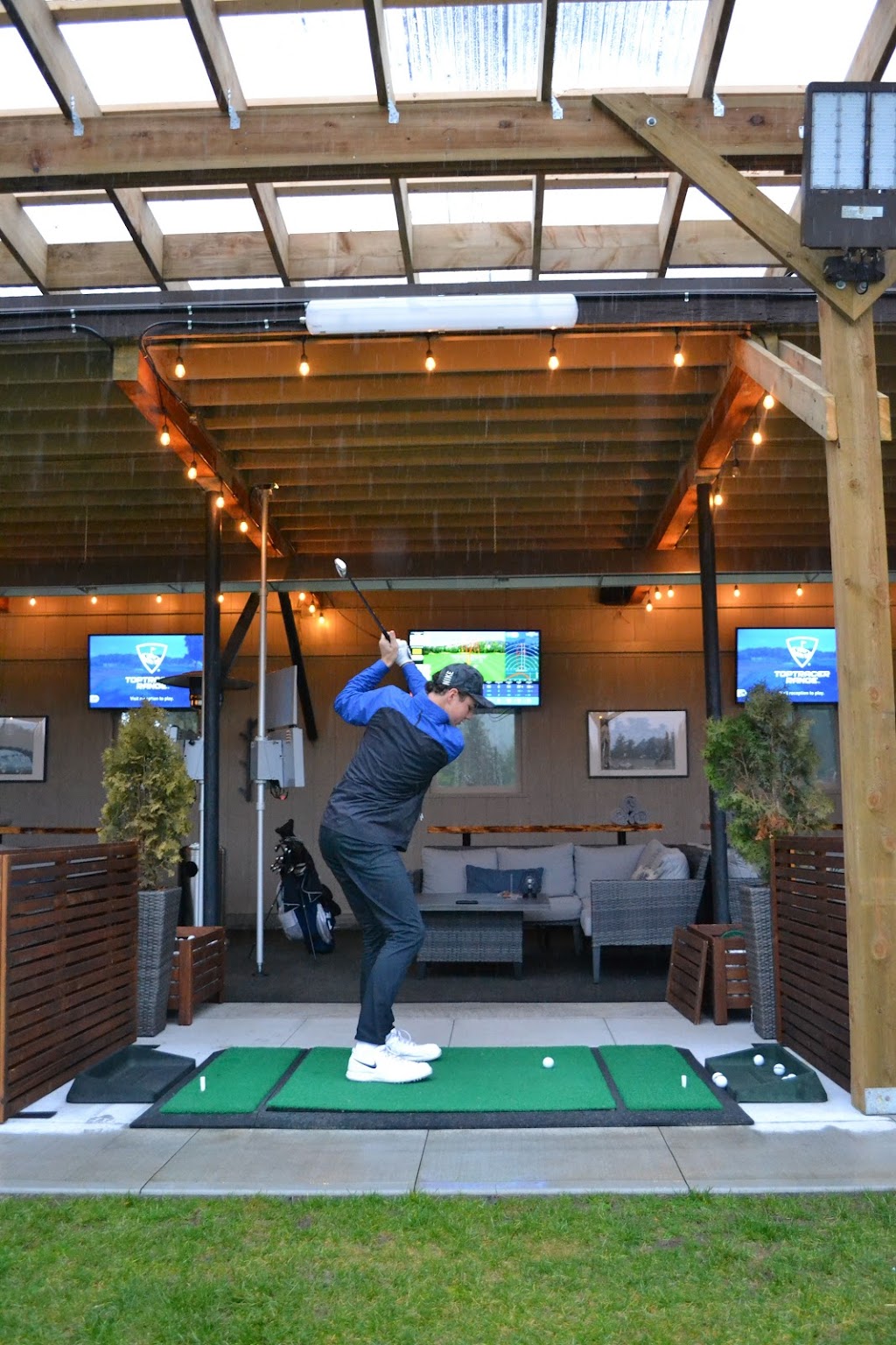 Toptracer Lounge at Cultus | 4000 Columbia Valley Rd, Cultus Lake, BC V2R 5H6, Canada | Phone: (604) 858-9902