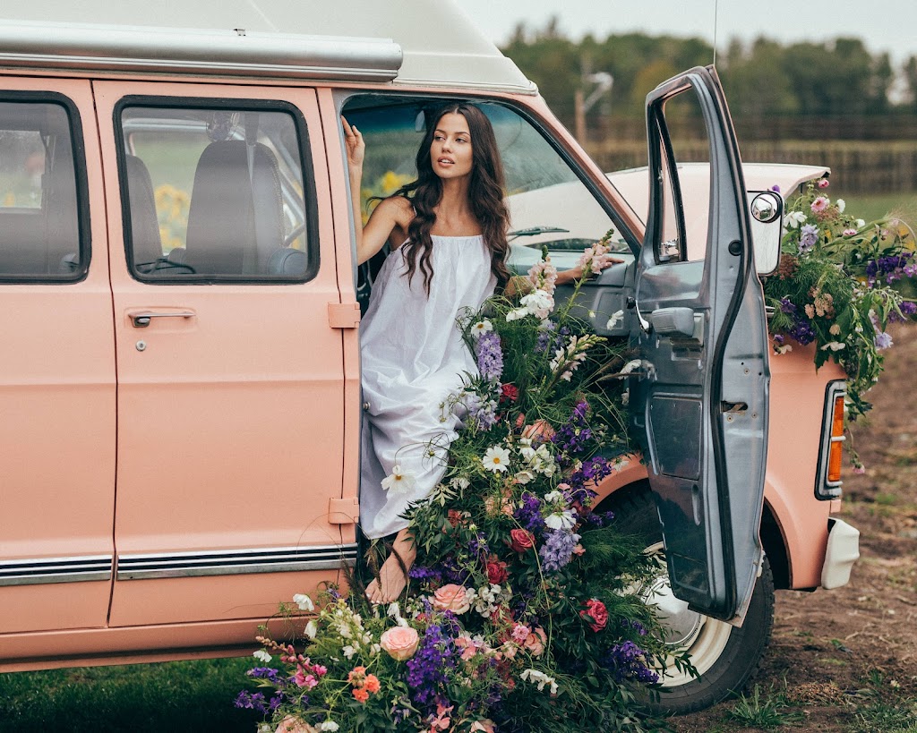 Glas Floral Studio | 5003 50 St, Athabasca, AB T9S 1T2, Canada | Phone: (780) 675-4128