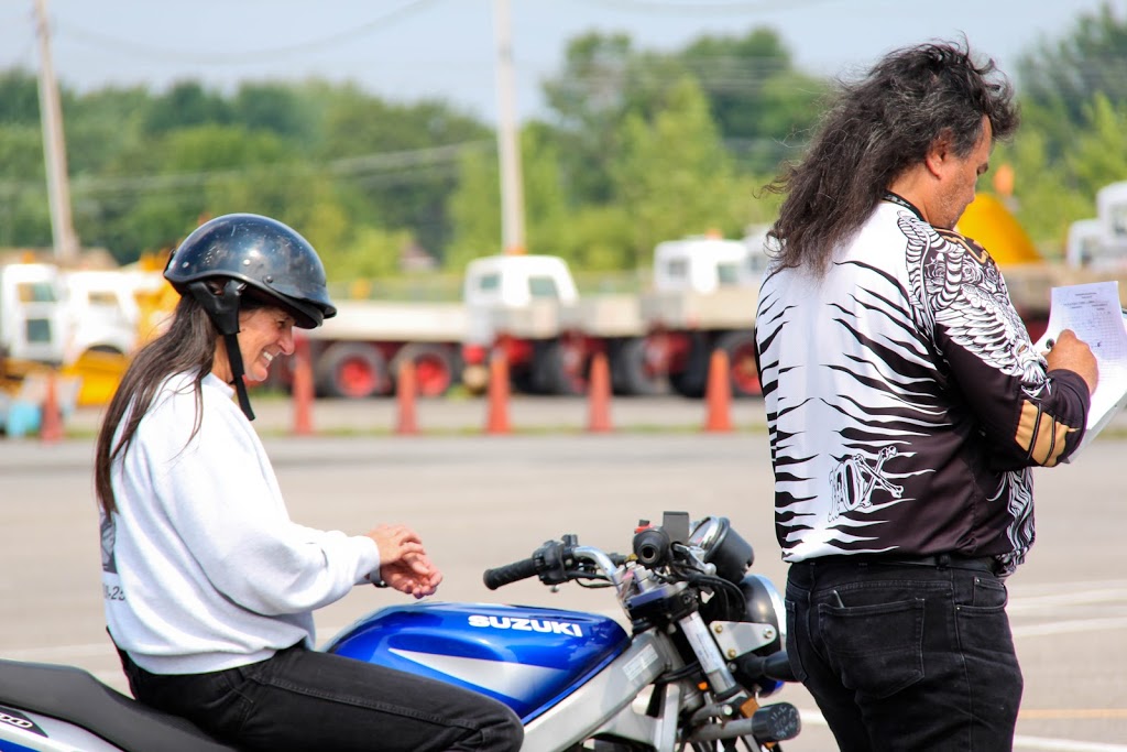 École de conduite moto Jean-Pierre Chenu | 4345 Boulevard Saint-Elzéar O, Laval, QC H7P 4J3, Canada | Phone: (450) 978-2526