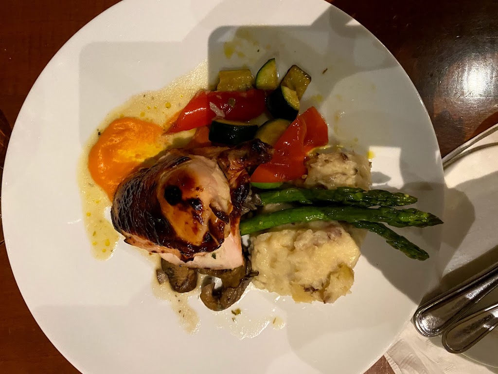 Eclipse Restaurant | 1235 Deerhurst Dr, Huntsville, ON P1H 2E8, Canada | Phone: (705) 789-7113