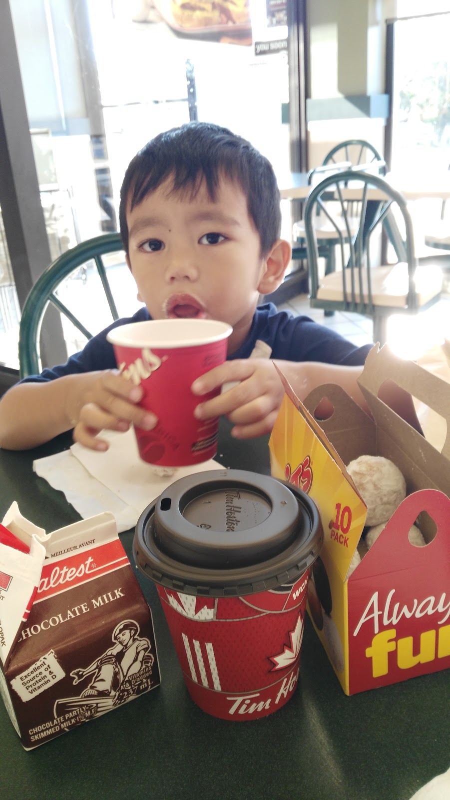 Tim Hortons | 587 Third Line, Oakville, ON L6L 4A8, Canada | Phone: (905) 825-3943