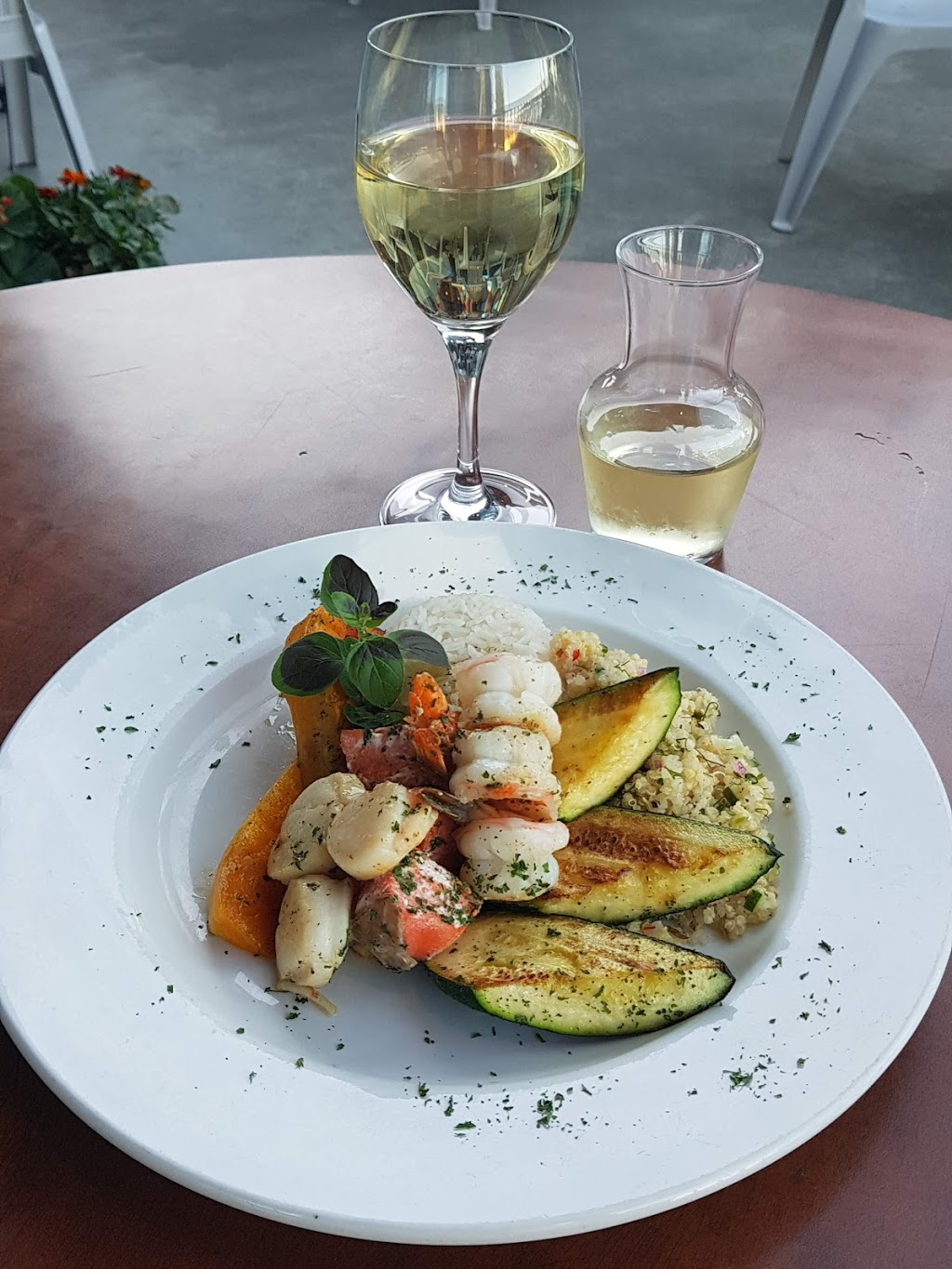 Osborne Bay Pub | 1534 Joan Ave, Crofton, BC V0R 1R0, Canada | Phone: (250) 324-2245