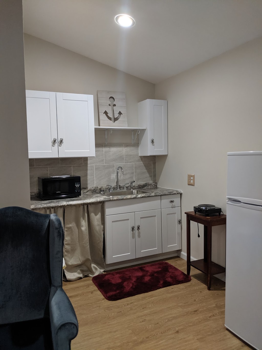 Algonac Vacation Rentals | 703 St Clair River Dr, Algonac, MI 48001, USA | Phone: (810) 580-1042