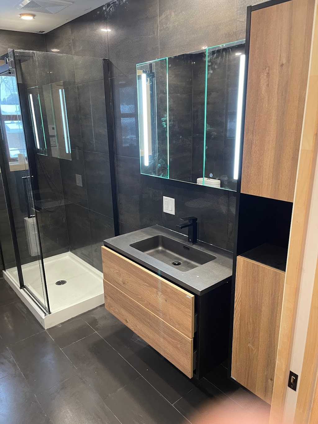 Construction et Rénovation Steeve Grenier inc. | 1429 Boul. Louis-XIV, Québec, QC G2L 1M4, Canada | Phone: (418) 717-8316
