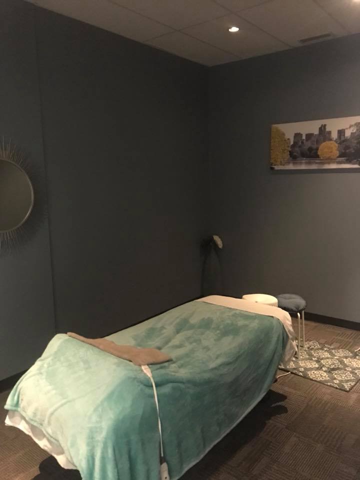 Miracle Massage | 5223 55 Ave NW, Edmonton, AB T6B 3V1, Canada | Phone: (780) 930-2945