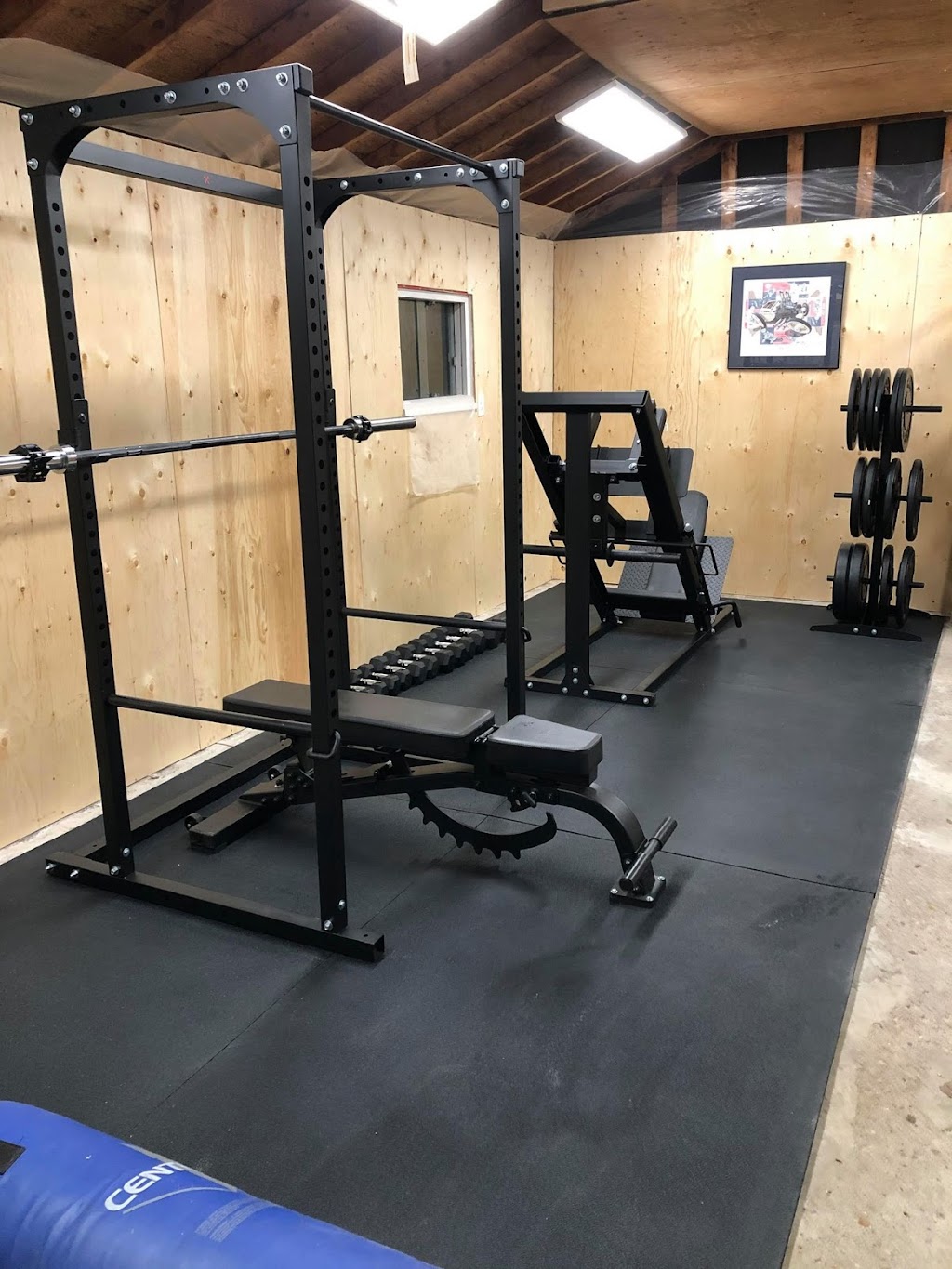 Chawny Gordon Fitness | 136 S Edgeware Rd, St Thomas, ON N5P 2H6, Canada | Phone: (902) 412-7627