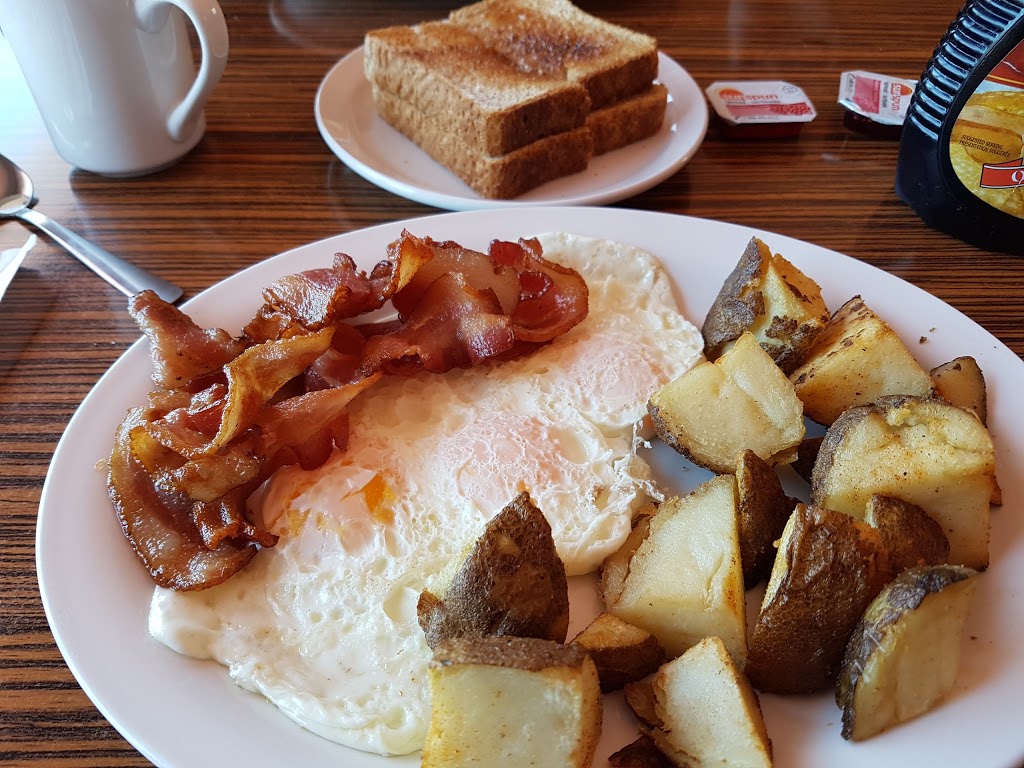 Flippin Eggs | 598 Atherley Rd, Orillia, ON L3V 1P2, Canada | Phone: (705) 327-5577