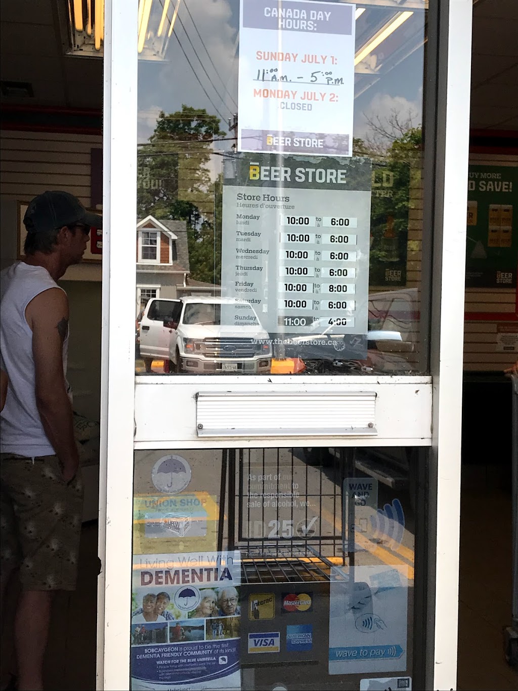 Beer Store 4553 | 25 King St E, Bobcaygeon, ON K0M 1A0, Canada | Phone: (705) 738-3596
