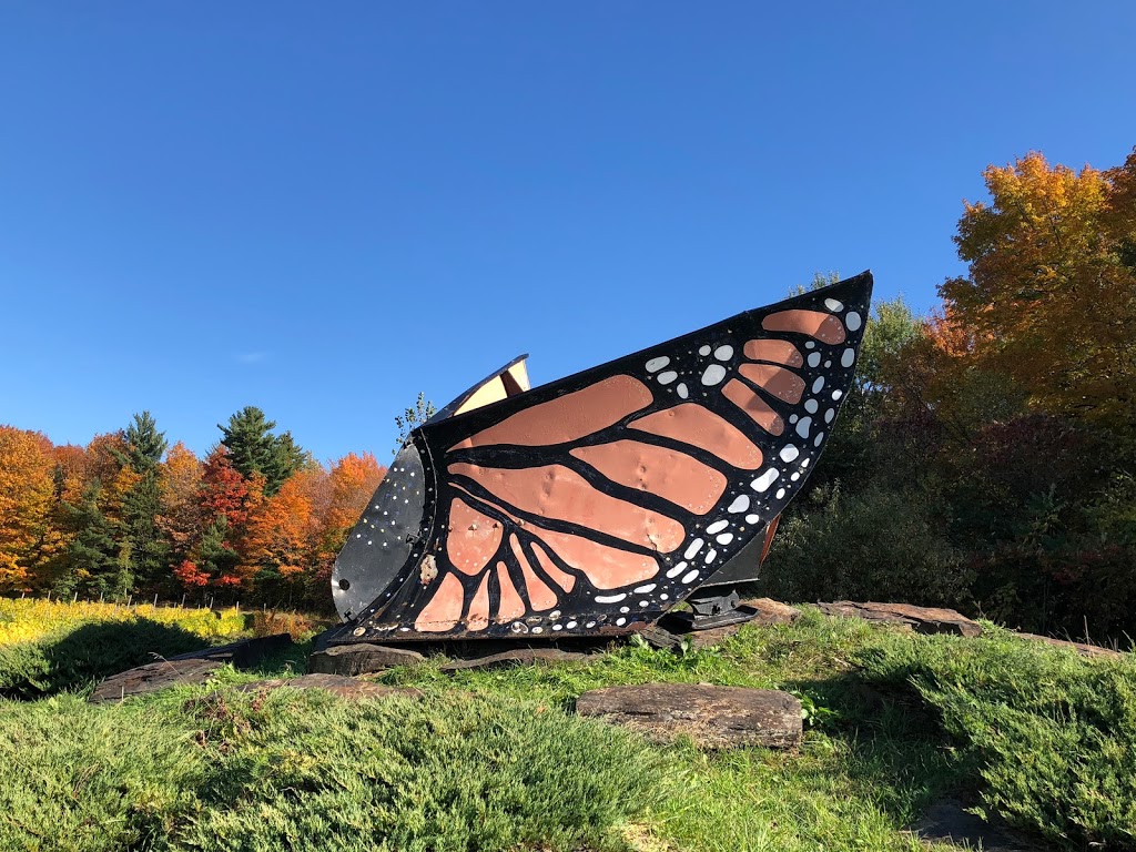 Domaine des Cotes dArdoise | 879 Rue Bruce, Dunham, QC J0E 1M0, Canada | Phone: (450) 295-2020