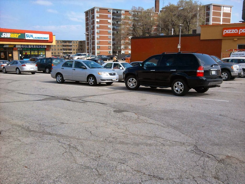 Sun Laundromat | 3585 Lawrence Ave E #6, Scarborough, ON M1G 1P4, Canada | Phone: (647) 206-6067