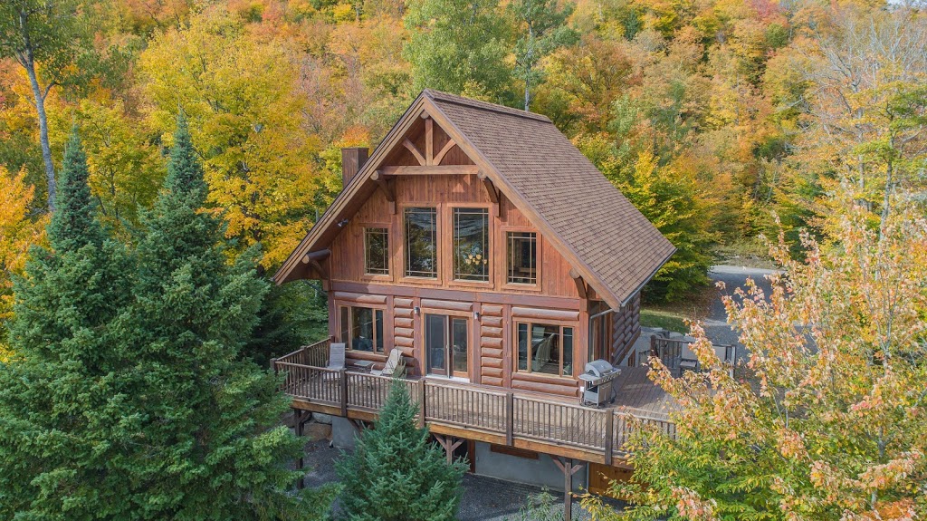 Chic traditionnel | 4310 Rue De lHéritage, Sainte-Adèle, QC J8B 2H9, Canada | Phone: (450) 312-0160