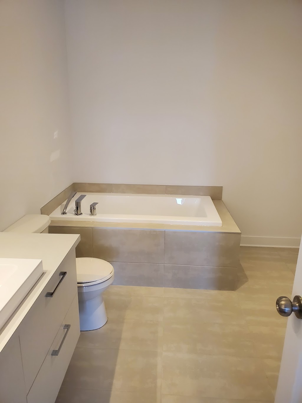 Cité H2O | 10085, rue du Faucon, condo #406, Mirabel, QC J7N 3P3, Canada | Phone: (514) 290-9988