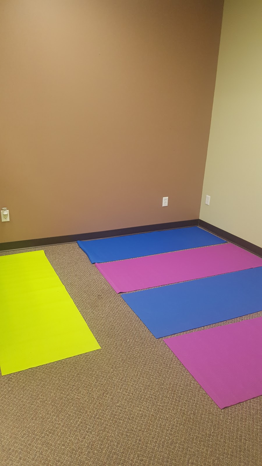 StoonRMT - Yoga | 606 22 St W #3, Saskatoon, SK S7M 5W2, Canada | Phone: (306) 954-1588